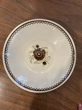 Royal China NUTMEG 9" ROUND Serving Bowl BROWN FLOWER in Center-Made in USA